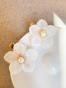 2pcs Handmade White Peach Blossom Pearl Hair Clips, Bohemian Style Hair Accessories, Suitable For Brides Year-Round