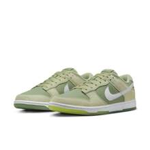 Nike DUNK Women's Sneakers Oil Green/White/Olive Aura/Bright Cactus HM9651-300 - 油綠/白/橄欖光環/亮仙人掌 - 查看 3