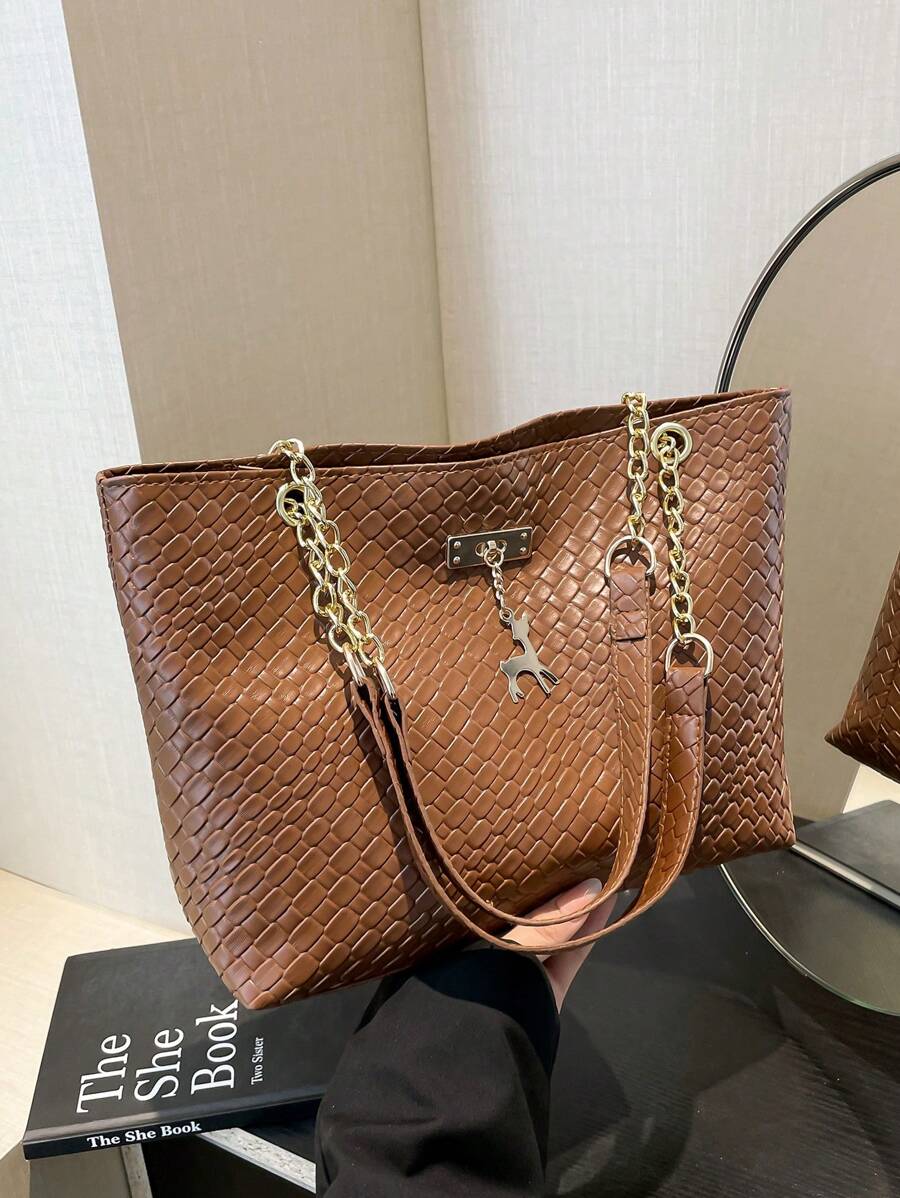 Fashionable Retro Large Capacity Crocodile Pattern Women's Shoulder Tote Bag - Brown - View 1