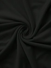 Festiwal Muzyki Rockowej, Sens Życia To Rock. Czarny Top Midriff, Gorąca Dziewczyna, Gitara Elektryczna, Wzór Gitary Elektrycznej, Odpowiedni Na Imprezę, Imprezę Muzyczną, Spotkanie, Piknik, Kemping, Odpowiednie Dla Wszystkich Wiek