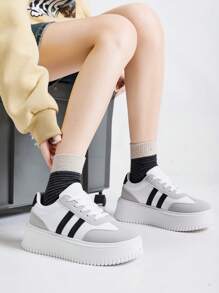 Alan Vincent [Thick Sole Heightening Series]White And Black Shoes For Women 2025 Spring New Thick-Soled Sports Shoes Fashionable Height Increasing Shoes Casual Sneakers Women Outdoor Party Shoes Ladies Shoes Cortez Student Girls Shoes Everyday All-Match And Comfortable Pair With Various Pants And Jeans