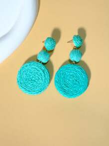 A Pair Of Bohemian Natural Style Woven Raffia Round Beach Holiday Earrings, Ladies Daily And Beach Holiday Wear Accessories