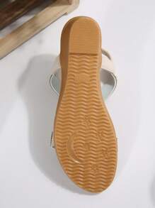 女士坡跟凉鞋，夏季新款珍珠和水钻一脚蹬露趾舒适中跟百搭女士凉鞋