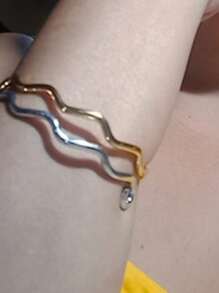 Bracelete pulseira com curvas ajustável dourado e prateado