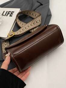 Bolso bandolera cuadrado de correa ancha estilo vintage chic - Bolso cruzado con solapa de color liso y elegante con correa ajustable para mujeres - Perfecto para uso diario y viajes