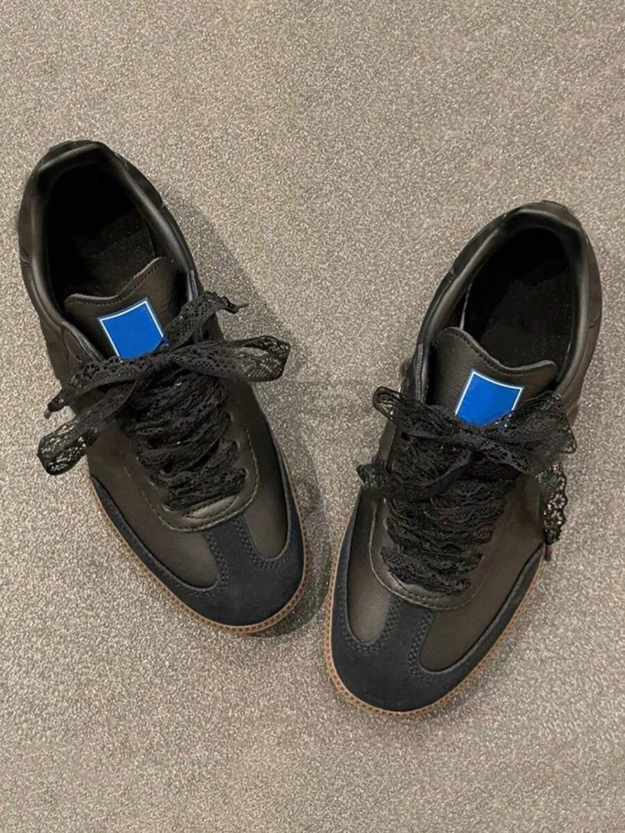 1 双女士黑色蕾丝蝴蝶结镂空鞋带，长度 120 厘米，小众韩式装饰配件，适用于运动鞋、休闲鞋、平底鞋、帆布鞋、婚鞋等