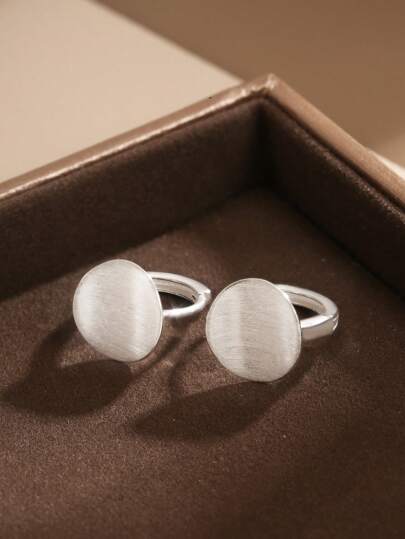 1pair 925 Sterling Silver Earrings, Metallic Minimalist Round Plate Design, Fashionable & Cold-Toned, Applicable For Daily Wear Or Female Festivals Gifts