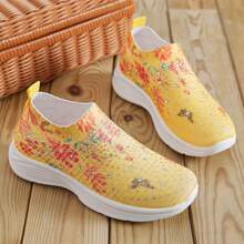 Fashionable Rhinestone Floral Print Casual Sports Sneakers - Yellow - View 3