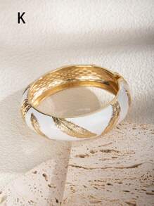 1pc Fashion Personalized Feeling White Dripping Oil Elastic Bangle, Suitable For Daily Wear, Party Gifts