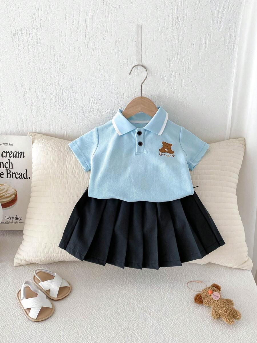 女童学院风卡通 Polo 衫和百褶裙套装，开学季