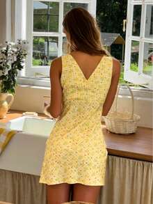 女士柠檬格子印花轻盈V领短裙，休闲百搭，适合夏季海滩度假 - 黃色 - 查看 3