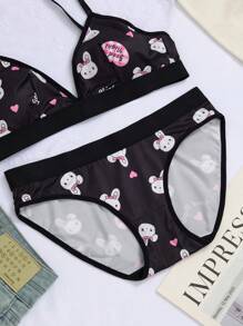 Sanrio طقم 2 قطعة من بنطلونات داخلية ذات خصر مرن وصدريات للنساء مطبوع عليها طبعة 'هلو كيتي' - الأسود - مشاهدة 4