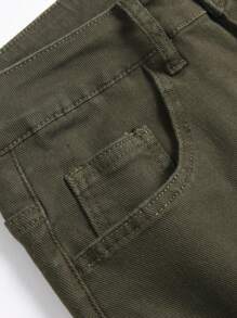 Jeans clásicos ajustados de tiro bajo con lavado azul para hombres, pantalones vaqueros de denim desgastado en color azul claro - Verde militar - Ver 5