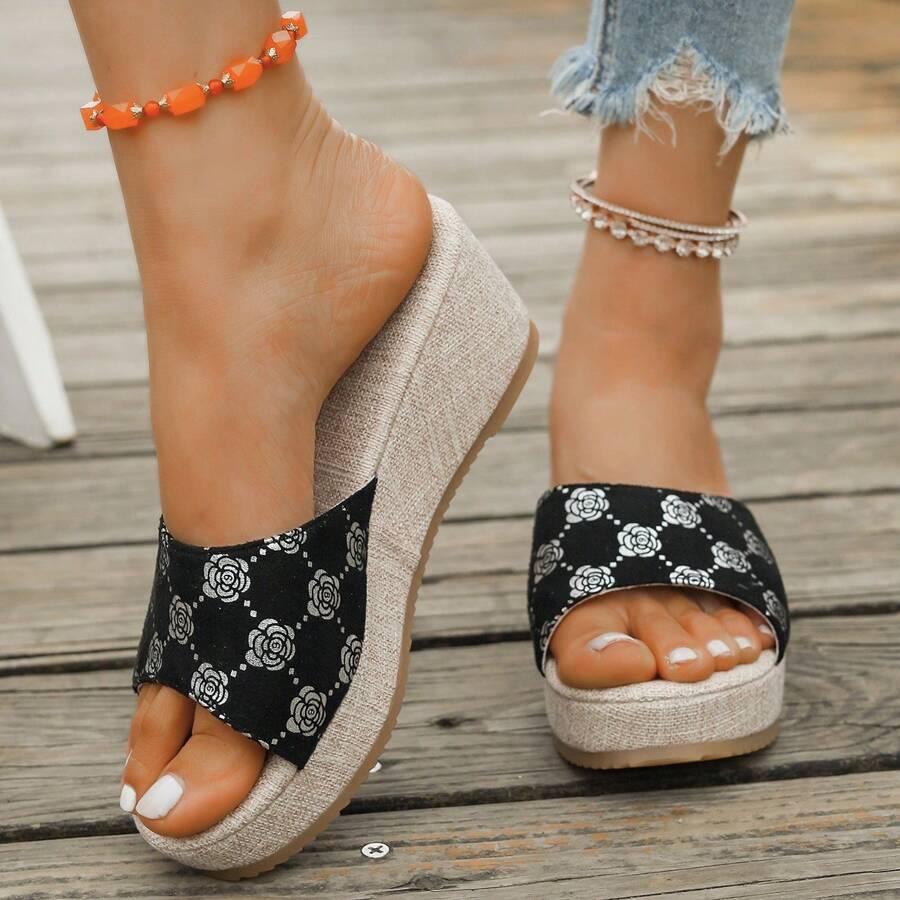 Women's Fashion Embroidered Wedge Slide Sandals - Silver - View 1