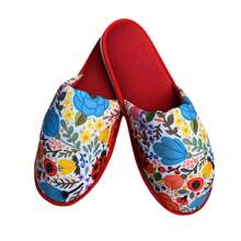 Vermelho com Floral e Joaninha