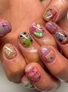 24 片短方形按压指甲礼盒 Y2K 夏季多巴胺可爱卡通浪漫手绘爱心小天使翅膀彩虹变化涂抹熊涂鸦趣味绿苹果核心银色五角星花朵派对便携式礼物假指甲带果冻胶 1 片锉条 1 美甲用品指甲 - 彩色 - 查看 2