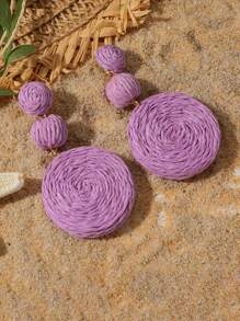 A Pair Of Bohemian Natural Style Woven Raffia Round Beach Holiday Earrings, Ladies Daily And Beach Holiday Wear Accessories