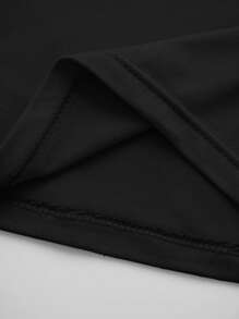 Festiwal Muzyki Rockowej, Sens Życia To Rock. Czarny Top Midriff, Gorąca Dziewczyna, Gitara Elektryczna, Wzór Gitary Elektrycznej, Odpowiedni Na Imprezę, Imprezę Muzyczną, Spotkanie, Piknik, Kemping, Odpowiednie Dla Wszystkich Wiek