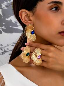1 par de pendientes elegantes y vintage de metal dorado con múltiples capas, diseño texturizado de flores y piedras preciosas falsas, adecuados para uso diario, fiestas y vestimenta de noche, elegantes y lujosos