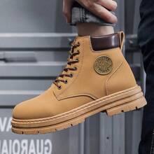 搭配夹克、男士高帮系带靴、圆头、防滑工装靴、户外沙漠作战靴、摩托车皮靴、搭配牛仔裤