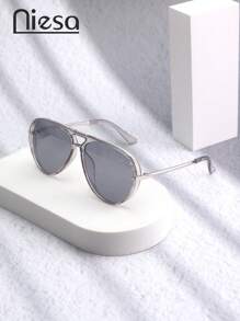 1pc Metallic Rim Aviator Fashion Glasses For Women, Classic And Fashionable Shades Beach Accessories Beach Accessories For Women Glasses Shades Basics Fall Winter Women Outfits Clothes Business Casual Gifts For Summer Beach Vacation,Outdoor,Travel Vintage Style Oversized Aviator Frame For Going Out Outfit,Back To School