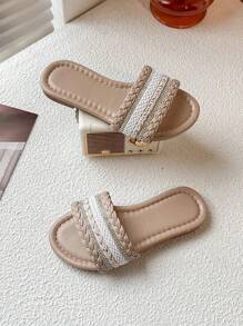 1 Pair Of Summer Bestseller Beige Children's Non-Slip Slippers Comfortable Soft Simple Beige Flat Flat Girls 3-12 Years Old Sandals Slippers Suitable For Indoor And Outdoor Daily Holiday Leisure Beach White Braid Gold Black Border Fringe Design Strap Design Slippers - Apricot - View 3