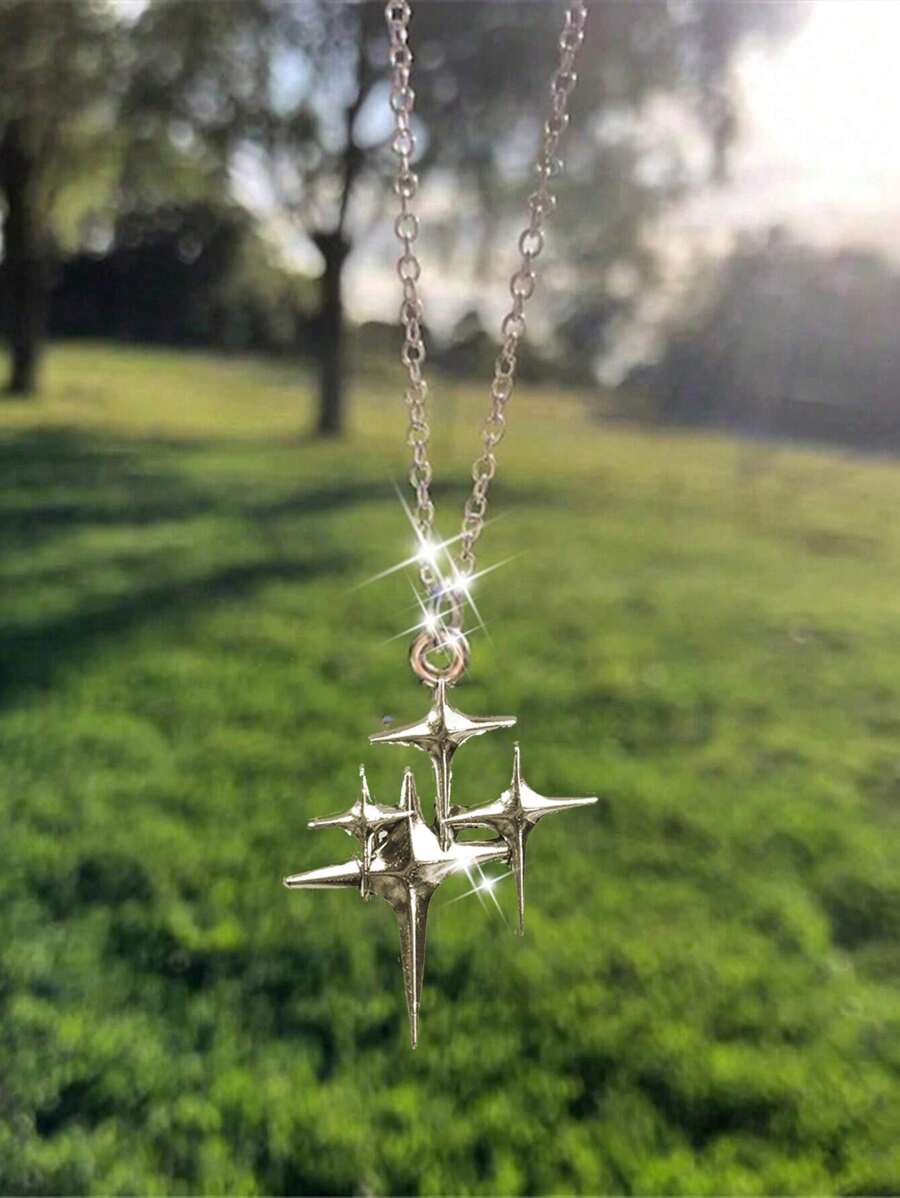 Star Pendant Necklace, Unisex Y2K Style Necklace - Silver - View 1