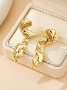 1pair Asymmetrical Personalized Earrings, European And American Style - Irregular Earrings - View 9