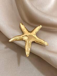 1 件复古风格不锈钢海星胸针，不对称折叠设计，金色饰面，适合作为日常和派对场合的时尚配饰，理想的礼物