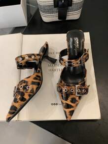 Puntige teen instappers met luipaardprint en hoge hak, damesmode instappers met dubbele gesp