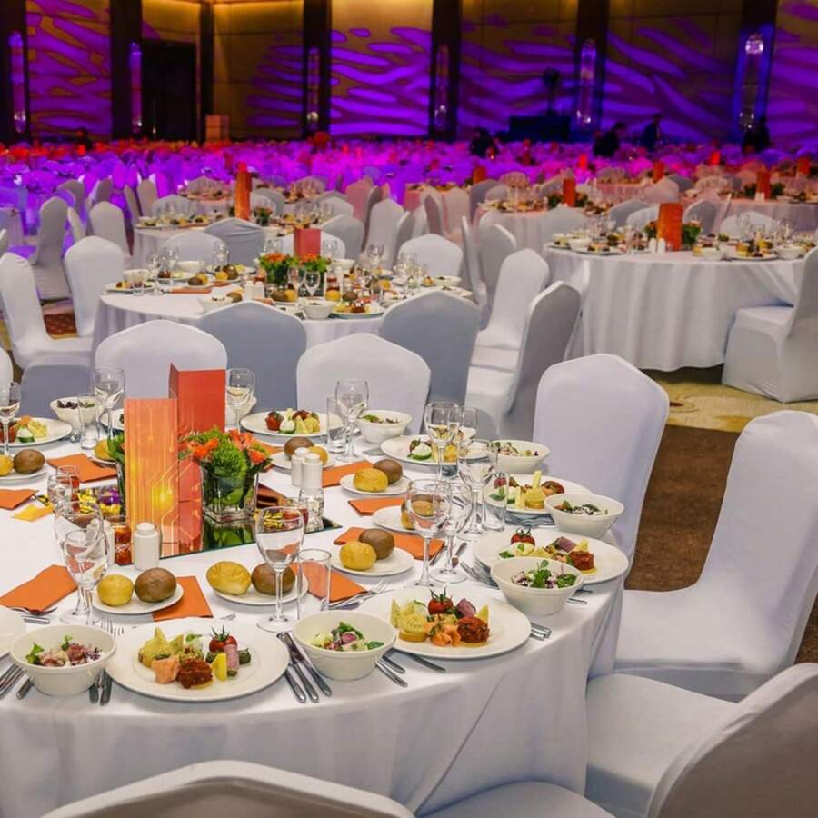 GCCSJ Premium Spandex Chair Covers,50/100/150-Pack Premium White & Ivory Stretch Spandex Chair Covers - Universal Elastic Slipcovers For Folding/Banquet/Dining Chairs, Wrinkle-Resistant Washable Wedding Chair Covers, Easy-Install Event Chair Covers For Parties, Christmas/Halloween & Family Celebrations, Top-Rated Seat Protectors For Caterers & Event Planners (3 Pack Sizes)