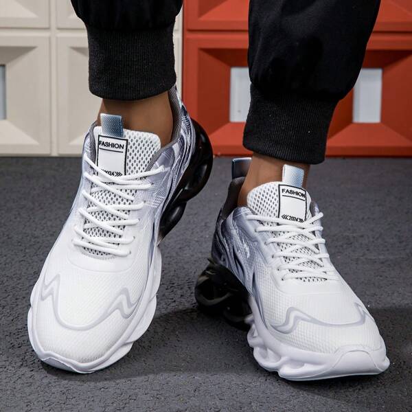 New Lightweight Comfortable Cushioned Flame Colorblock Casual Sports Shoes For Men, Summer