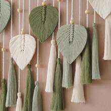 1 szt. Makrama ścienna, dekoracja ścienna w stylu boho z drewnianymi koralikami, frędzlami, liśćmi, gobelin w tle weselnym, tkany koc ścienny z frędzlami do wnętrz, tło zasłon