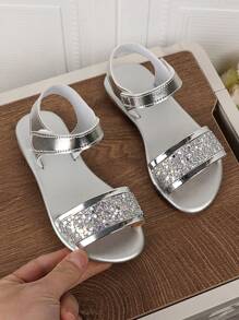 1 双银色大码幼儿女童平底凉鞋，彩色亮片，可调节钩环带，圆头，防滑，时尚优雅风格，适合 3-15 岁女孩，日常休闲、派对、度假，2025 年春夏 - 銀色 - 查看 7