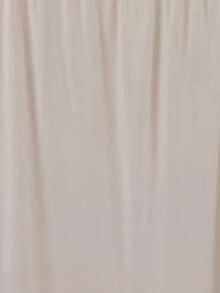 女士优雅半身裙，配有松紧腰带和衬里，可作为衬裙或单独穿着，用途广泛