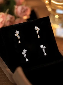 1 件精美优雅时尚水晶水钻吊坠耳环，适合送给女性、朋友、姐妹的礼物，925 纯银耳钉