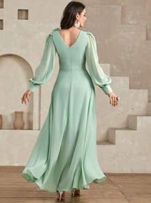 Vestido de mujer de unicolor con escote cruzado en V, plisado, manga abullonada con flor 3D