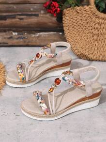 Sandales à plateforme pour femmes, avec perles et style bohème avec strass, sandales à semelle épaisse. Associées à des sandales romaines tressées, à talon compensé épais moyen, confortables, légères et décontractées, convenant pour l'été.