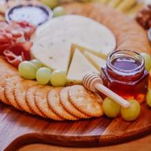 1pc Rosewood Handle Pizza Board - Cutting Board, Serving Tray, Suitable For Pizza, Meat Cutting, Serving Fruits, Candies, Desserts, Sushi, Cheese, Decorative Platter Pizza Plate - Kitchen Wooden Tray, Pizza Tray, Breakfast Tray, Home Kitchen, Restaurant Kitchen Service, Party, Afternoon Tea, Family Gathering, Outdoor Camping, Birthday, Back To School, Eid, Graduation, Wedding