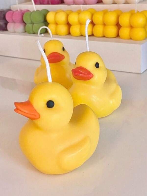 1 Stück 3D Gelbe Enten Silikon Kerzenform | süßes Tier Design für Wachs/Gips/Harz Bastelarbeiten für Kinderzimmer Dekoration, Aromatherapie Kerzen & lustige DIY Geschenke