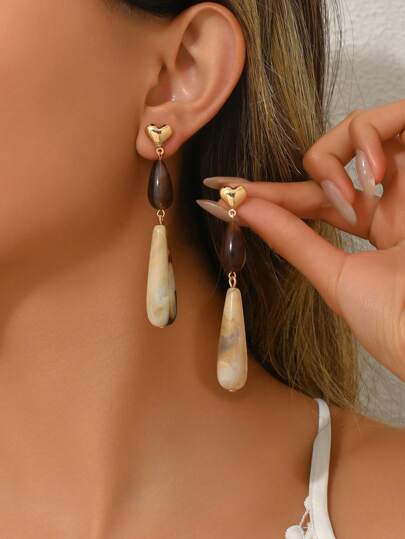 2件时尚波西米亚风格水滴形树脂吊坠流苏耳环，金色心形、琥珀色、大理石纹、奶油色花卉图案，仿玉石，金/银挂钩，优雅女士耳环，适合度假、派对或日常佩戴，专为热爱多巴胺的性感女士设计。树脂经过染色，呈现出玉石般的效果，每件耳环都拥有独特的颜色和图案，模具痕迹和进气口属于正常现象。