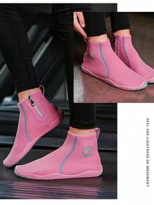 أحذية مائية سريعة الجفاف ومانعة للانزلاق، خفيفة الوزن، مناسبة للشاطئ، السباحة ورياضة اللياقة البدنية. من قماش منفذ للهواء مع نعل مطاطي، أحذية شاطئ عالية الرقبة متعددة الاستخدامات للجنسين مريحة ومضادة للانزلاق، مهوّاة وسريعة الجفاف مع سحاب للسباحة والتزلج على الأمواج - وردي - مشاهدة 4