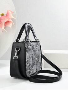 2025 新款厂家直销女士手提包，时尚印花大容量手提包，多功能单肩包/斜挎包