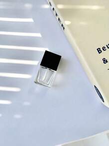 2 件方形玻璃化妆品样品瓶带刷子，迷你玻璃旅行瓶，用于粉底液和遮瑕膏，10 毫升 - 便携式化妆品容器，带旋盖，无香味，理想，塑料，带刷头，用于粉底液分配空瓶