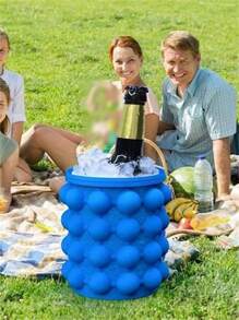 1pc Large Ice Cup With Silicone Ice Cube Tray, Quick Ice Making Bucket