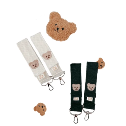 1 par de ganchos resistentes de color beige con oso de peluche bordado, ganchos multifunción resistentes, aptos para colgar carriolas de bebé, bolsos de mamá y bolsas de compras