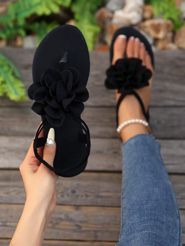 Sandálias femininas sensuais, chinelos simples e elegantes com bico redondo, decoração de patch da moda, sapatos de praia confortáveis e baixos