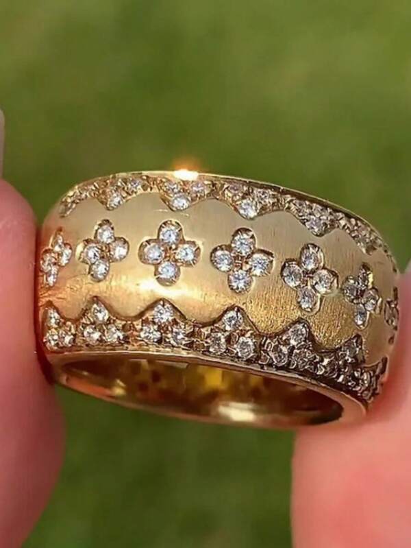 18K Gold Plated Luxury Zirconia Four Leaf Clover Vintage Style Wide Band Ring For Women