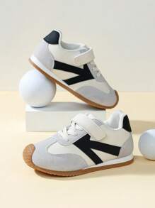 儿童透气休闲运动鞋，男孩和女孩运动训练鞋