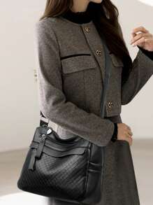 Fashionable Women's Shoulder Bag, Minimalist Unique Style, Large Capacity Multi-Functional, Suitable For Shopping, Gifting, Travel And Outdoor Activities - Black - View 4